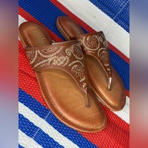 🥳✨ PALMS - Classy Brown Elegant Thong Flip Flop / Sandals Women’s Size 7 - EUC